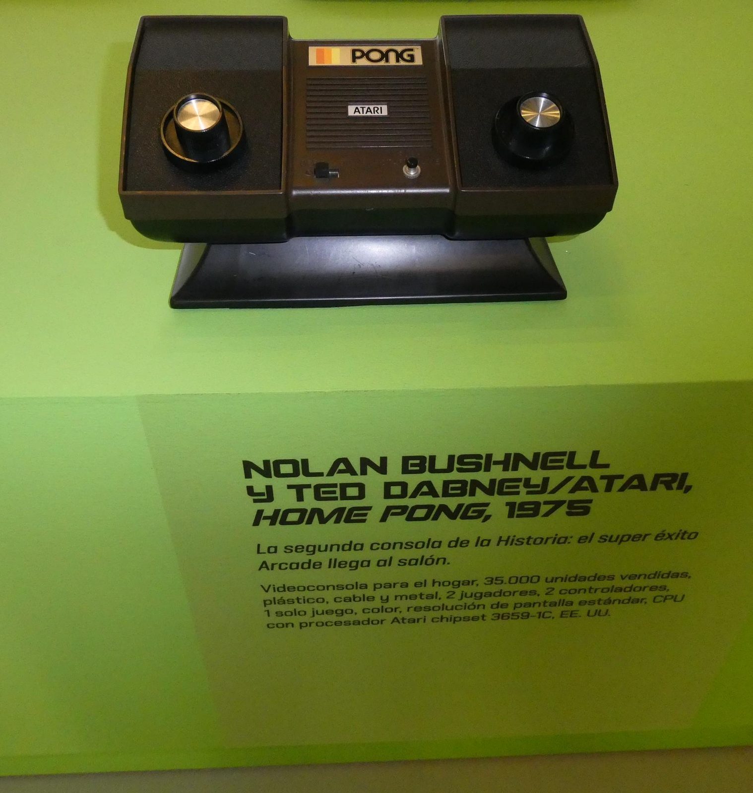 Atari Home Pong 主機（單一 pong 遊戲）