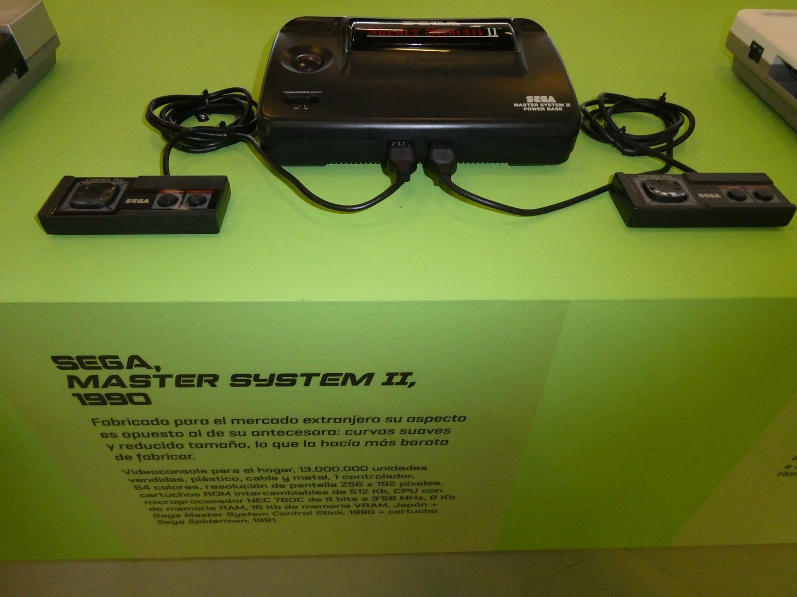 セガ・マスターシステム II（1990 年スリム版）